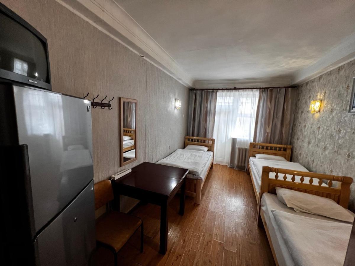 Khongor Guest House & Tours Oelan-bator Buitenkant foto